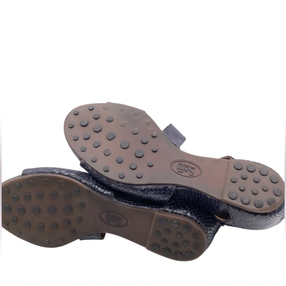 Sofft Blue Casual Slip-On Sandals‎ with Cushioned Sole size 8